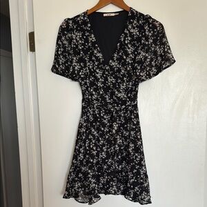 Floral Black Dress. S